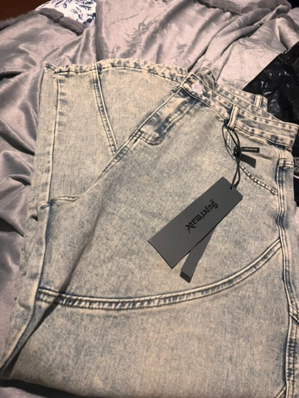 SUPERMADE WIDE LEG JEANS  LARGE  NEW